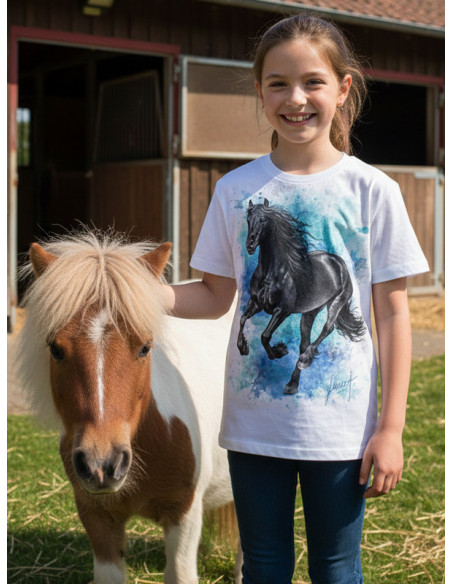 Enfant portant t-shirt cheval Frison