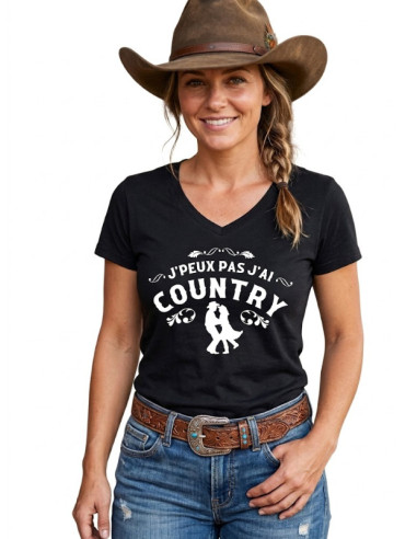 Femme portant un t-shirt country